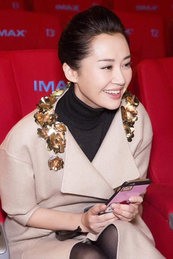 众星捧场《威虎山》 吴亦凡许晴携手亮相