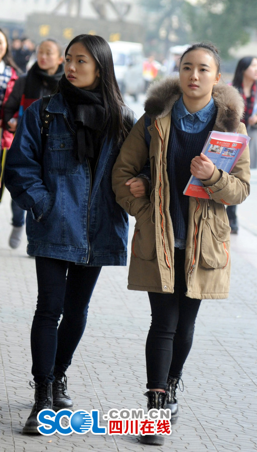 四川省艺考看考场 一大波美女考生来袭