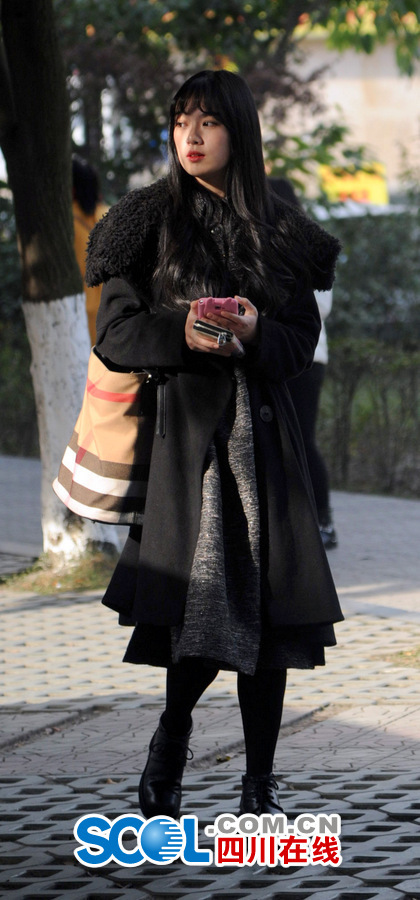 四川省艺考看考场 一大波美女考生来袭