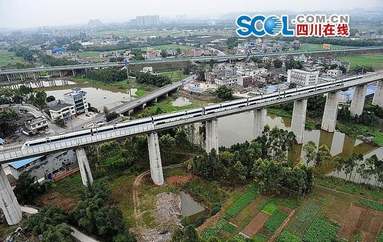 成绵乐客专动车试行直升机护航 系国内首次