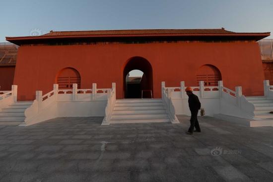 上海市区现山寨“天安门” 12天建成