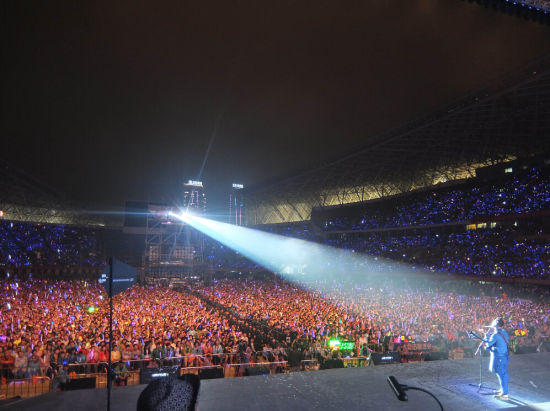 陈奕迅深圳演唱会蓄势待发 倡导绿色出行|陈奕