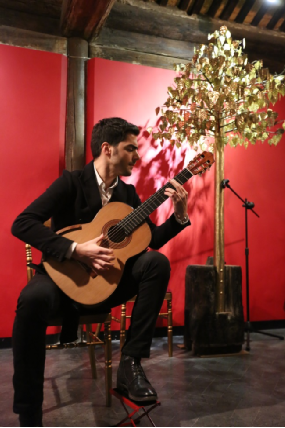 古典吉他演奏家米洛什将在北京上海演出|吉他|米洛什|演奏家_新浪娱乐_新浪网