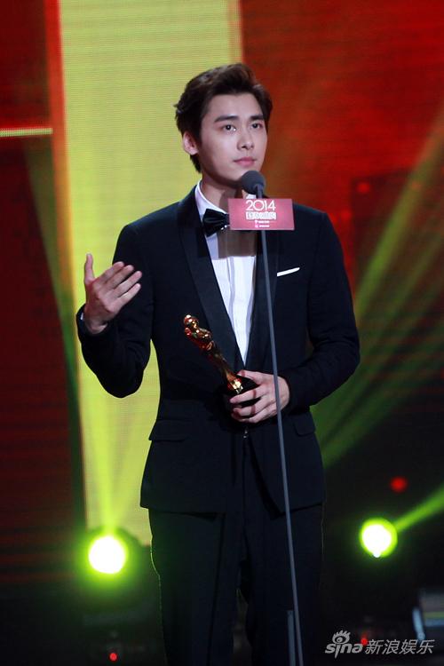 李易峰获内地最具人气男演员