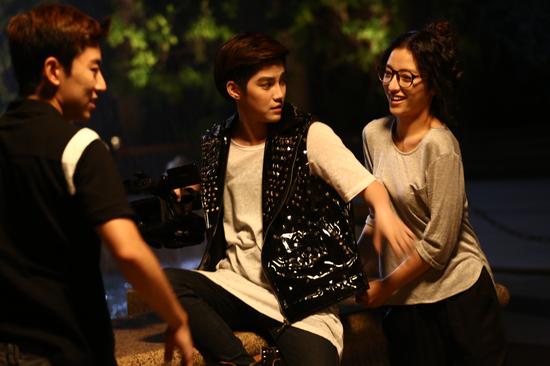 《青春相贱不恨晚》上线 金宇彬携手潘辰