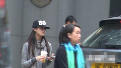 赌王15岁女儿何超欣