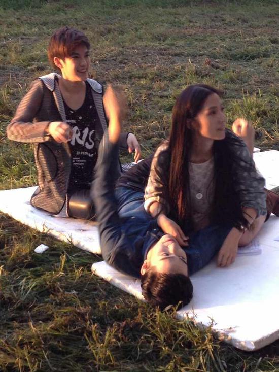 《青春相贱不恨晚》上线 金宇彬携手潘辰