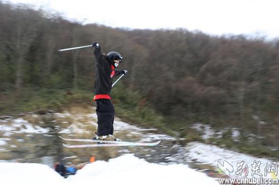 神农架趣味滑雪赛