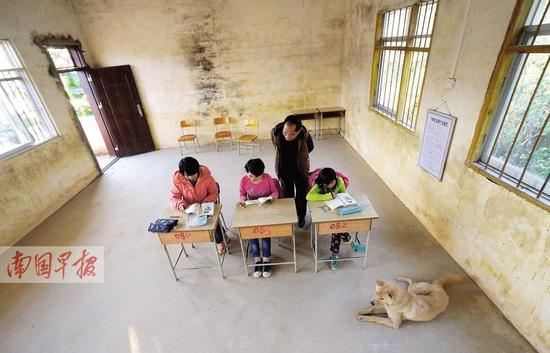 【接送学生的船 他撑了30多年】感动，转播正能量！433 / 作者:桂花糕 / 帖子ID:106949