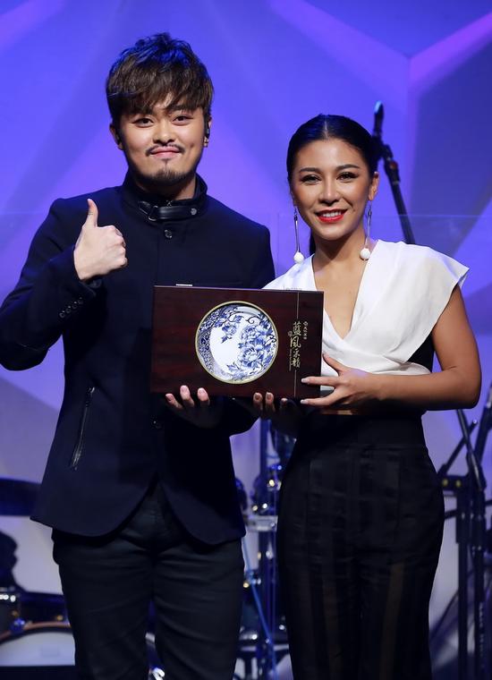 《最强音》金贵晟发首专 郑钧到场支持