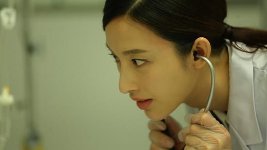 《因为是医生》张俪拜师学艺被赞专业