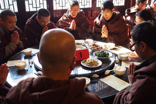 宁波天童禅寺举办首届居士禅修活动