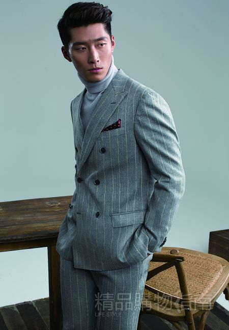 窦骁称阿诺为导师 将为《狼图腾》办影展|窦骁