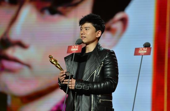 张杰想演文艺片 称赞《红高粱》野合片段