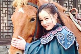 《镖门》开播 刘一含乖巧演绎镖门大师姐