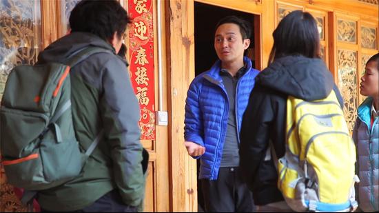 张智霖为难节目编导 罢录游戏疑耍大牌