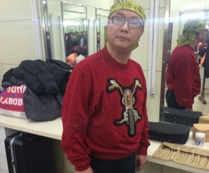 尹相杰近日央视录制节目后台照