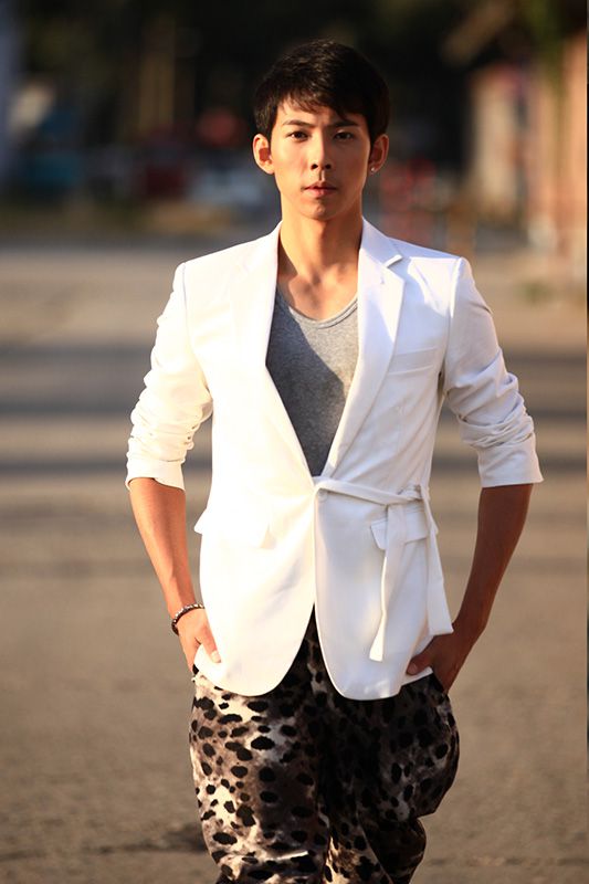 《谍莲花》青阳爆料:片场大家“睡”巴图