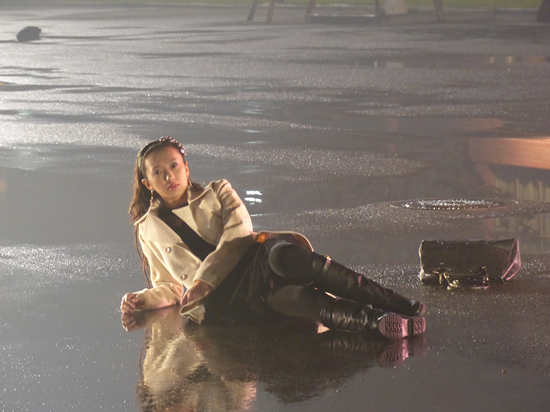 《微爱》票房过亿 蒋雯丽支招涂彦倪