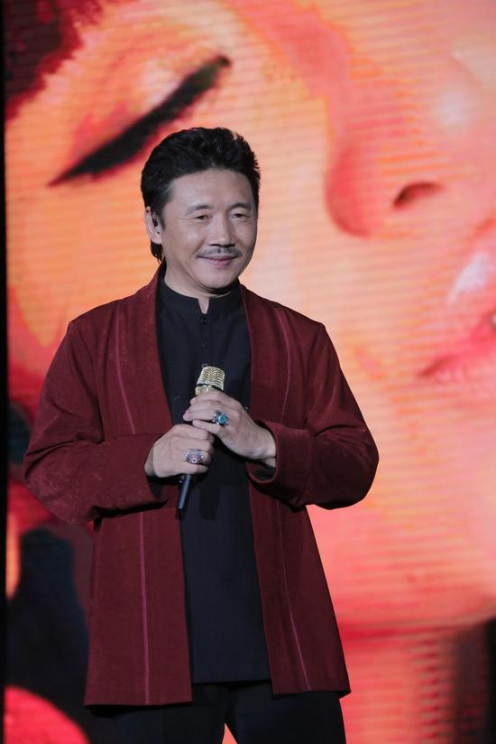 《歌声奇迹》王杰遭围观 容中尔甲献唱