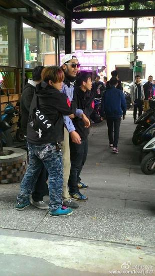 网曝该男子为打人者