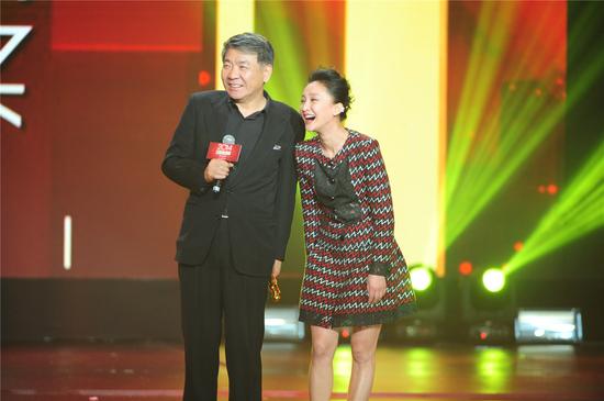 安徽国剧盛典张嘉译周迅获最佳男女演员