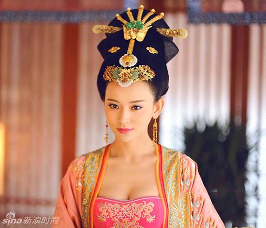 施诗饰演王皇后