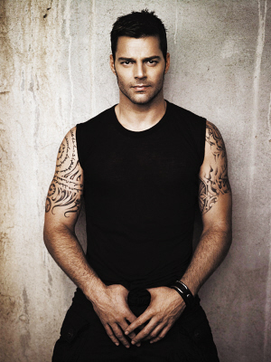 外网曝瑞奇马丁车祸身亡谣言破绽颇多|瑞奇马丁|身亡|车祸_新浪娱乐_新浪网