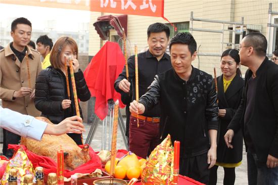 彭发再拍《探灵档案》 马浴柯吴昕领衔