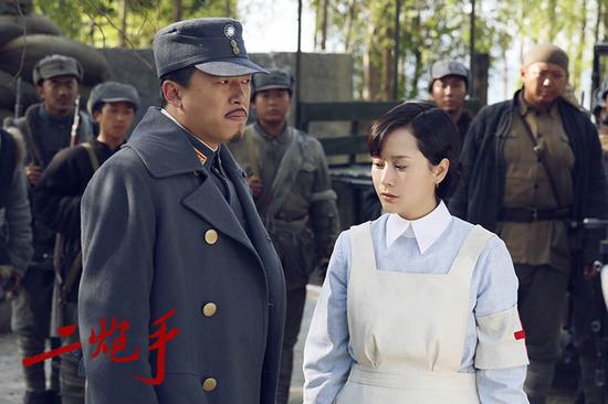 《二炮手》孙红雷洗脸告别脏乱 情感升温