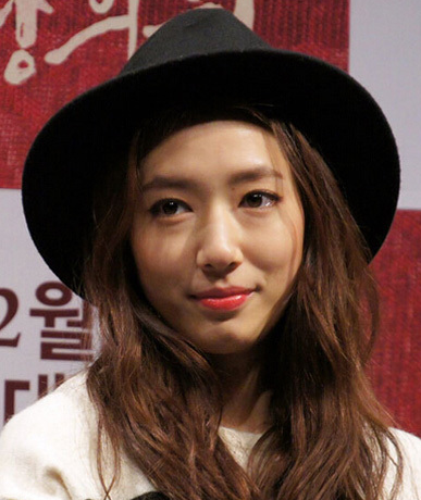 张雨绮土肥圆晋升成女神 朴信惠零整容