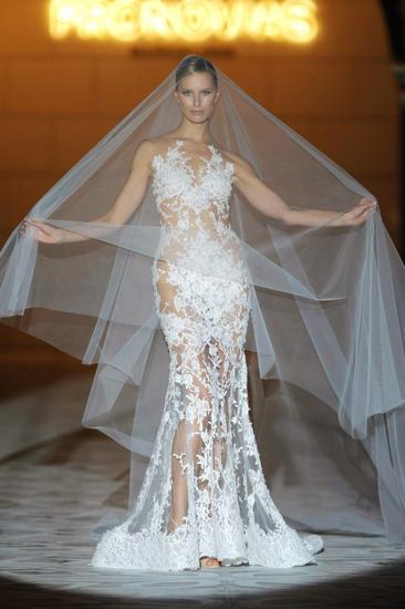 pronovias婚纱_婚纱情侣头像
