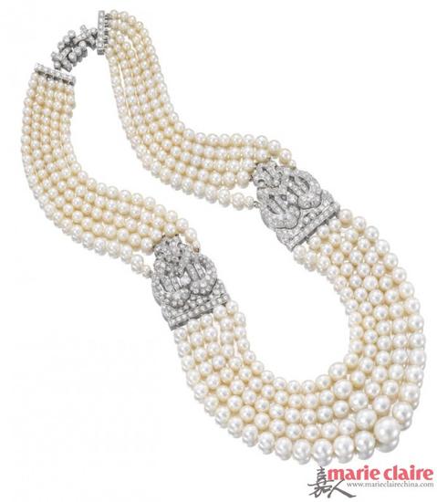 项链怎么扣上 CRL7-avxeafr9749572.jpg