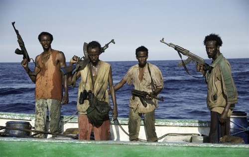 江苏9人自称索马里海盗盘踞长江口劫船