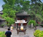 西安城墙内的寺院卧龙寺