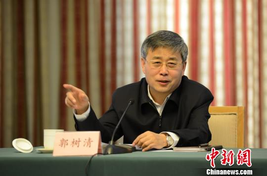 1月8日,中共山東省委副書記、省長郭樹清在濟南與新聞媒體負責人座談時表示,歡迎媒體講好山東故事并發揮輿論監督作用。 李欣 攝
