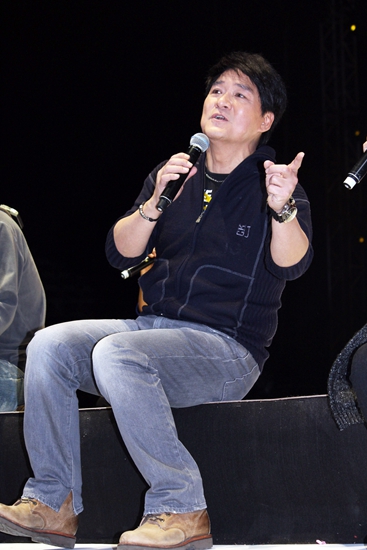 周华健：理解江蕙压力 曾欲退休但不舍