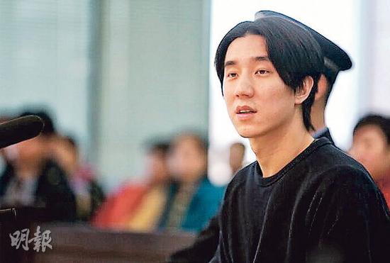 容祖名在看守所给妈妈林凤娇的道歉信诚恳认错令人动容。