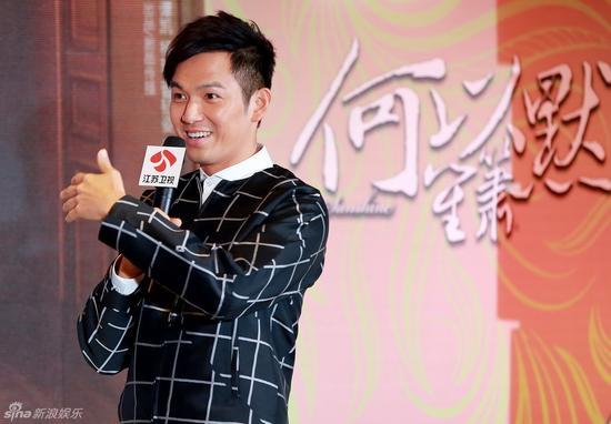 对话钟汉良:何以琛难演 和唐嫣吻戏尴尬--扬子晚报网