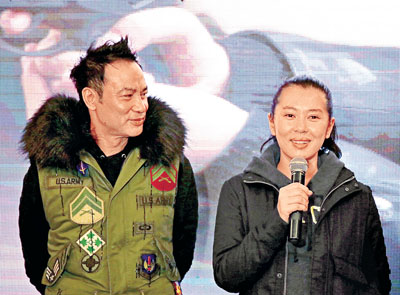 任达华对余男大表欣赏。 肖刚 摄