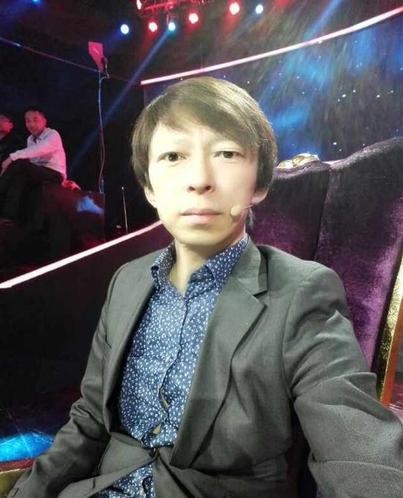 搜狐CEO张朝阳近照(图来自张朝阳新浪微博)