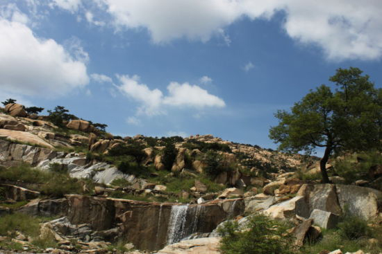 新泰莲花山