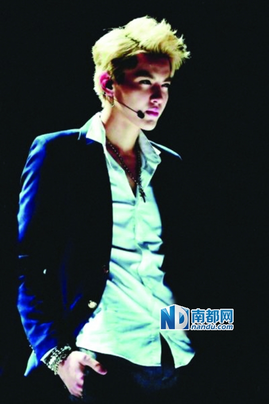 吴亦凡李银河亮相广州谈爱情