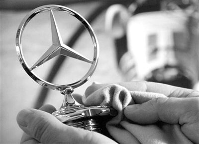 奔驰再次下调零配件价格最高降25% 杭州4S店