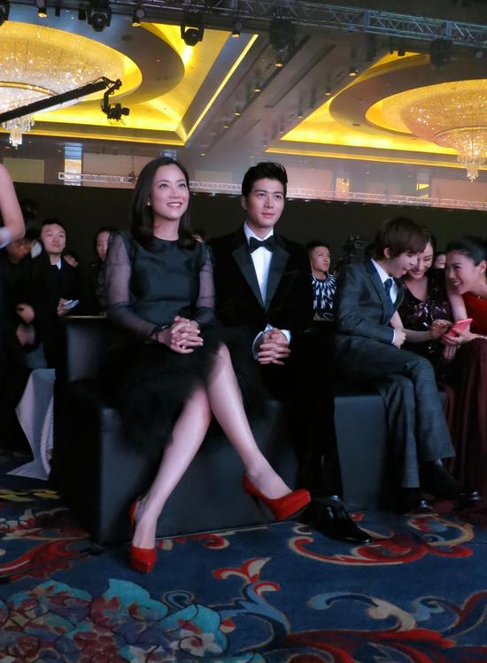 霍汶希微博之夜斩获蛮拼奖 - 手机新浪网