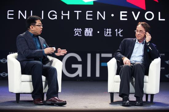 极客公园创始人张鹏对话奇点大学校长雷-库兹韦尔(Ray Kurzweil)