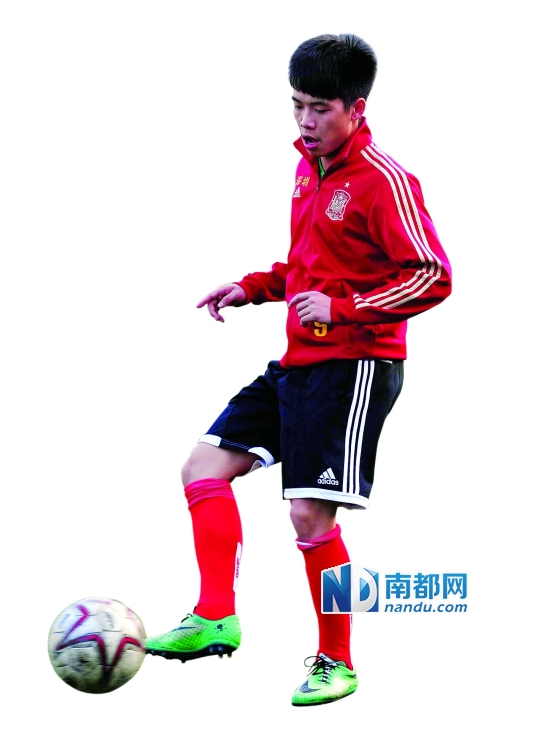 深圳16岁中学生百万转会费加盟山东鲁能队