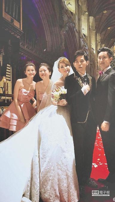 周杰伦昆凌婚礼前1周订伴娘礼服每套13万