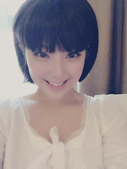 赵奕欢晒短发造型 网友点赞:像中学生|赵奕欢|短