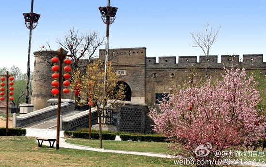 魏氏庄园拱卷门(图:@滨州旅游信息)